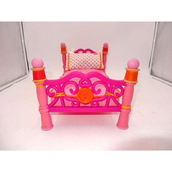 Lalaloopsy Pepper Pots and Pans Doll With Pink Sew Bed & Pillow - Picture 6 of 16
